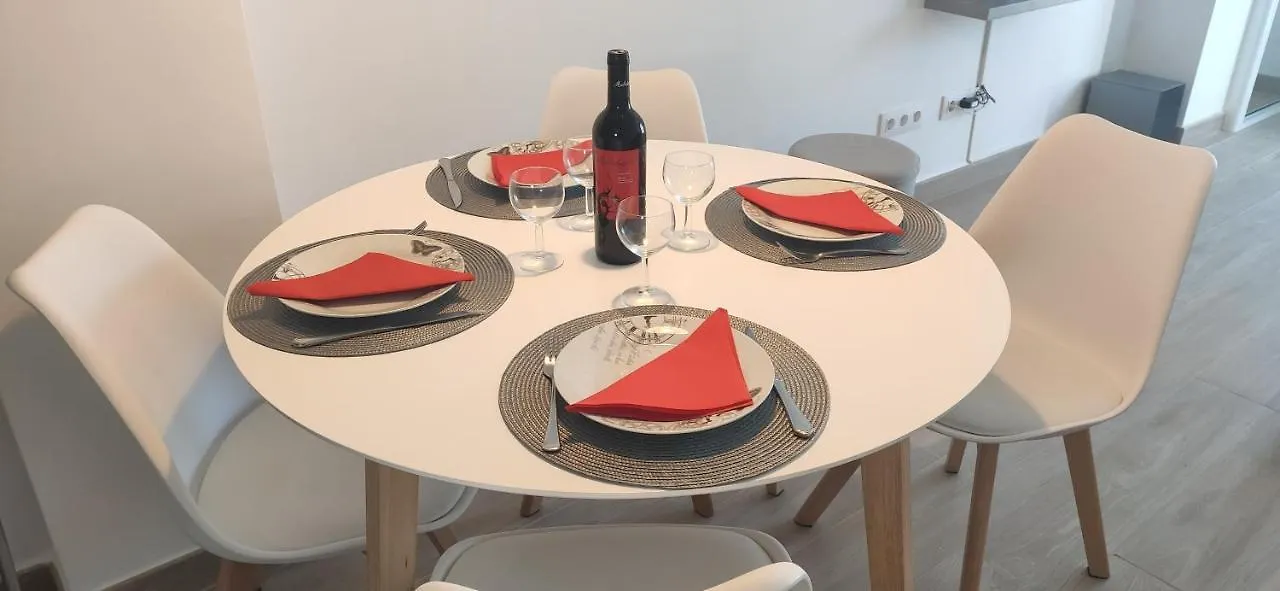 Parking, ubicación y confort Tarifa Apartamento